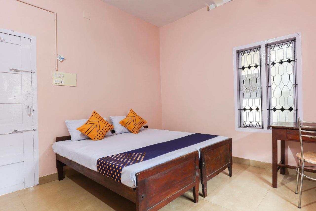 Vaccinated Staff- Spot On 68111 Jeena Motels Coulão Exterior foto
